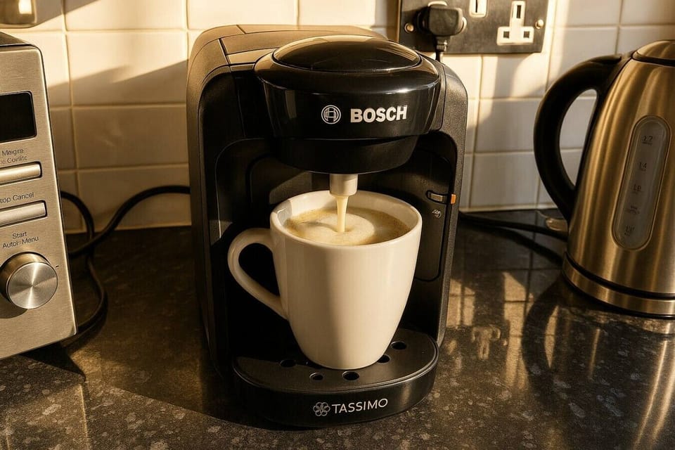 Bosch Tassimo coffee machine for fresh barista-style drinks at home. Conveniently set up in the fully equipped kitchen with kettle and essentials for your stay.