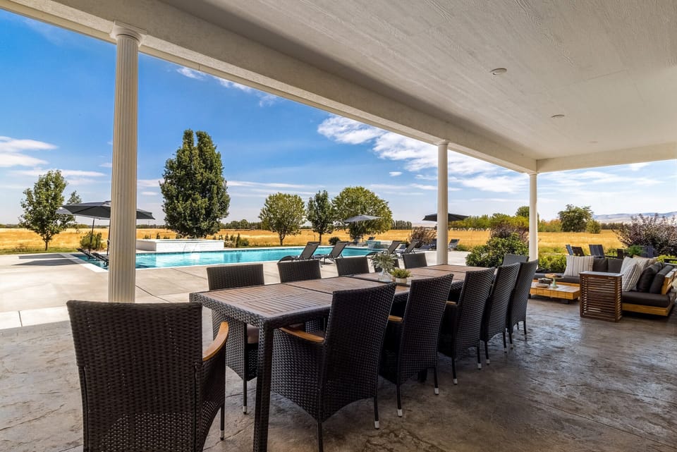outdoor dining area
