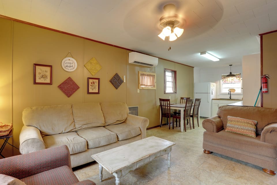 House (2 Bedrooms) | Interior