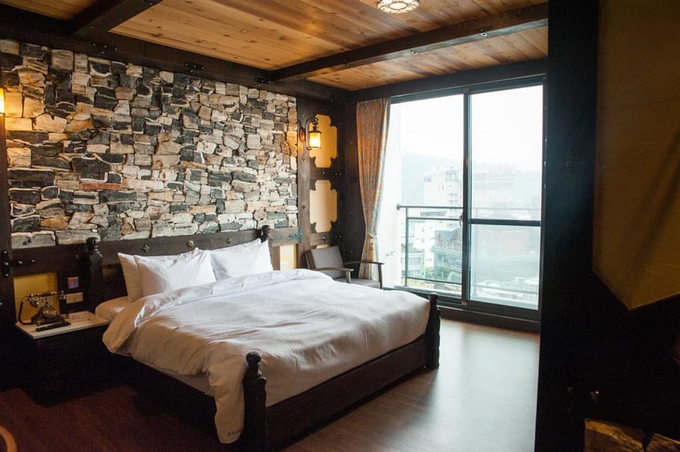 Individually decorated, soundproofing, free WiFi, bed sheets