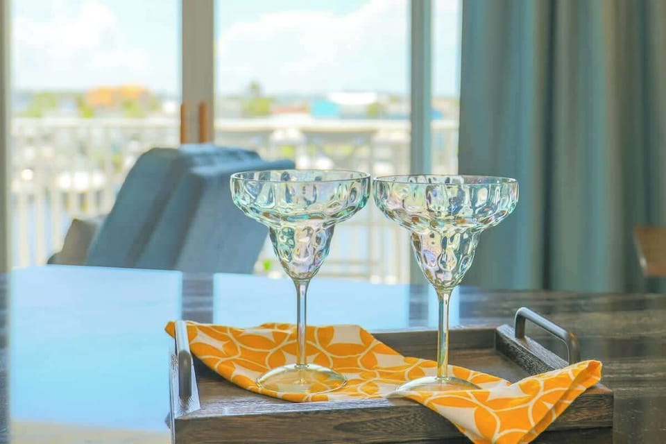 Coastal accents bring charm to every dining experience.