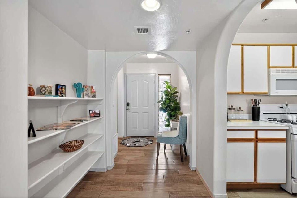 Entry way