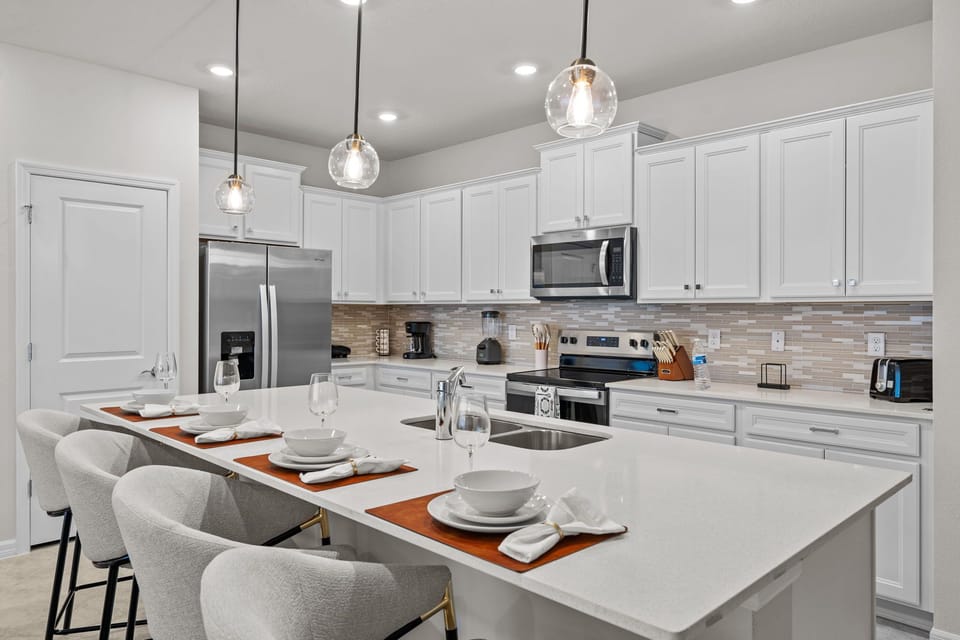 Fully-equipped kitchen