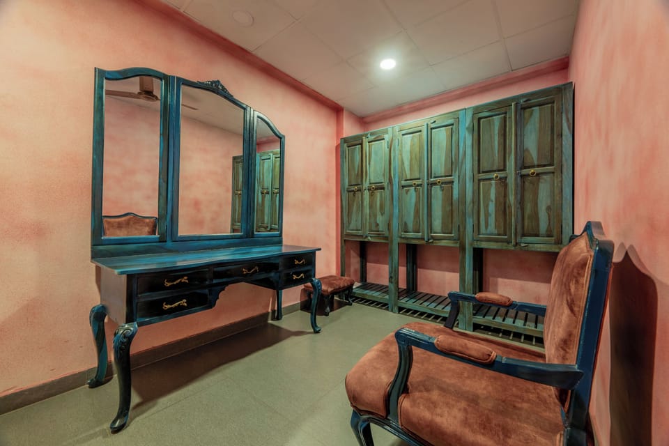 Comfort Suite, Garden View | Iron/ironing board, free WiFi