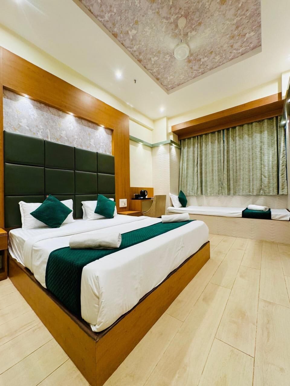 Super Deluxe Room