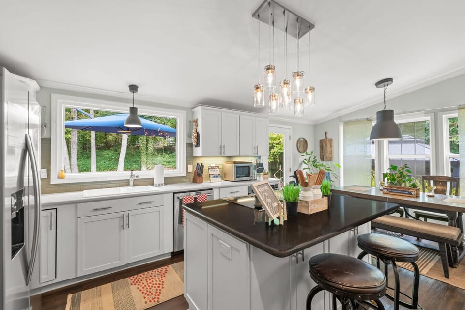 Kitchen, with full amenities