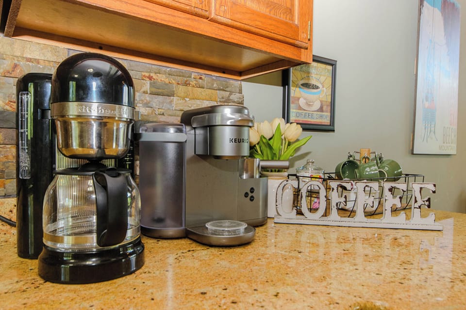 Coffee bar with full drip coffee maker and single serve Keurig with steamer 