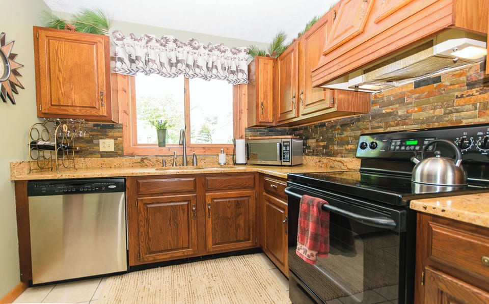 Large fully stocked kitchen
