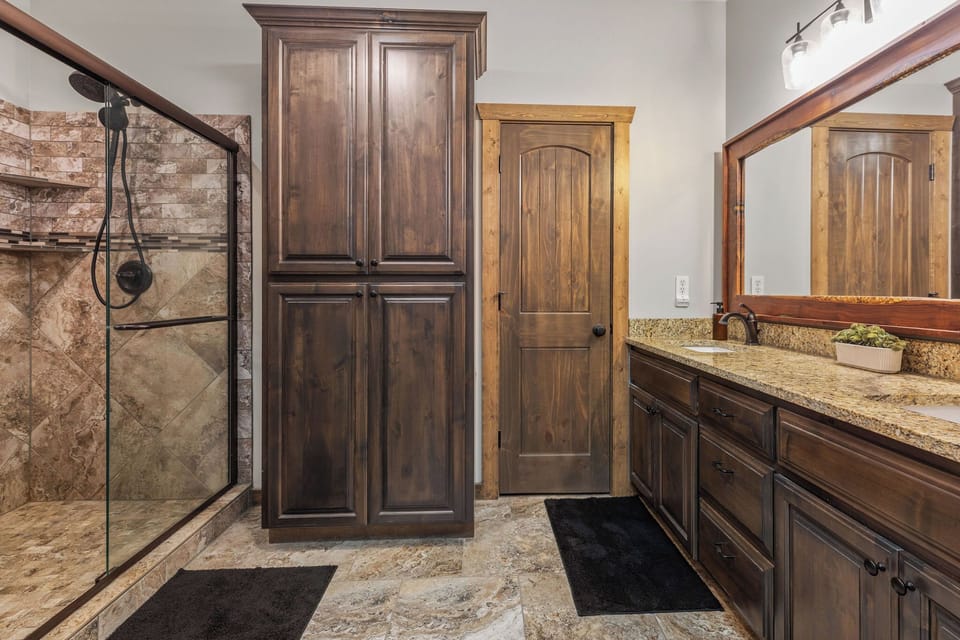 King #1 Master bath
