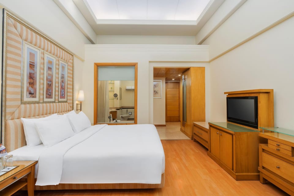 Minibar, in-room safe, individually furnished, desk