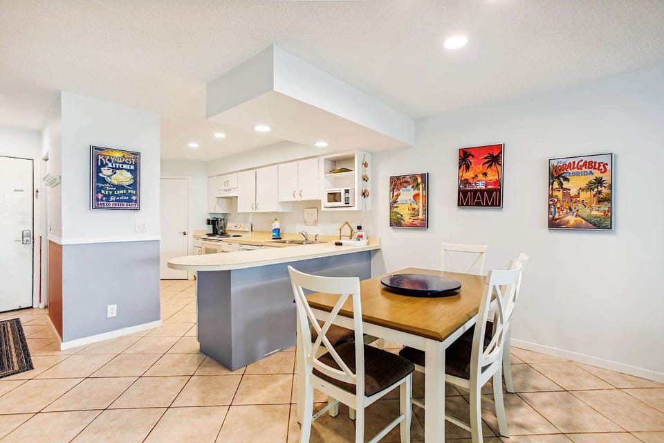 Condo, Multiple Beds, Hot Tub, Ocean View (Hibiscus A201) | 2 bedrooms, individually decorated, individually furnished, bed sheets