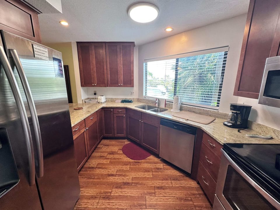 Condo, Multiple Beds, Hot Tub, Ocean View (Hibiscus C102) | Private kitchen | Coffee/tea maker