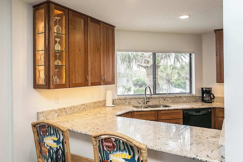 Condo, Multiple Beds, Hot Tub, Ocean View (Hibiscus C202) | Private kitchen | Coffee/tea maker