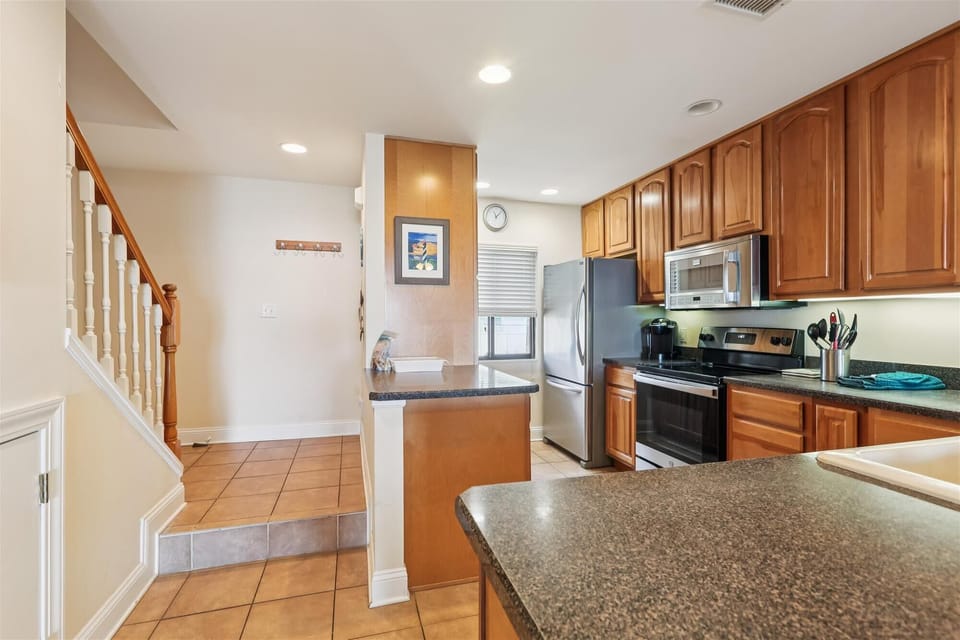 Condo, Multiple Beds, Patio, Ocean View (Sea Haven 512) | Private kitchen