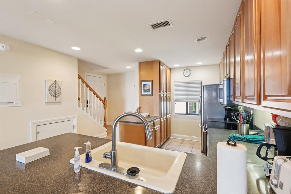 Condo, Multiple Beds, Patio, Ocean View (Sea Haven 512) | Private kitchen
