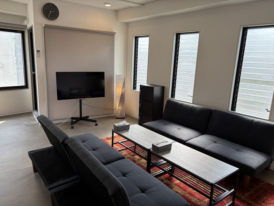 Family Apartment, Non Smoking, Kitchen | Premium bedding, pillowtop beds, desk, laptop workspace