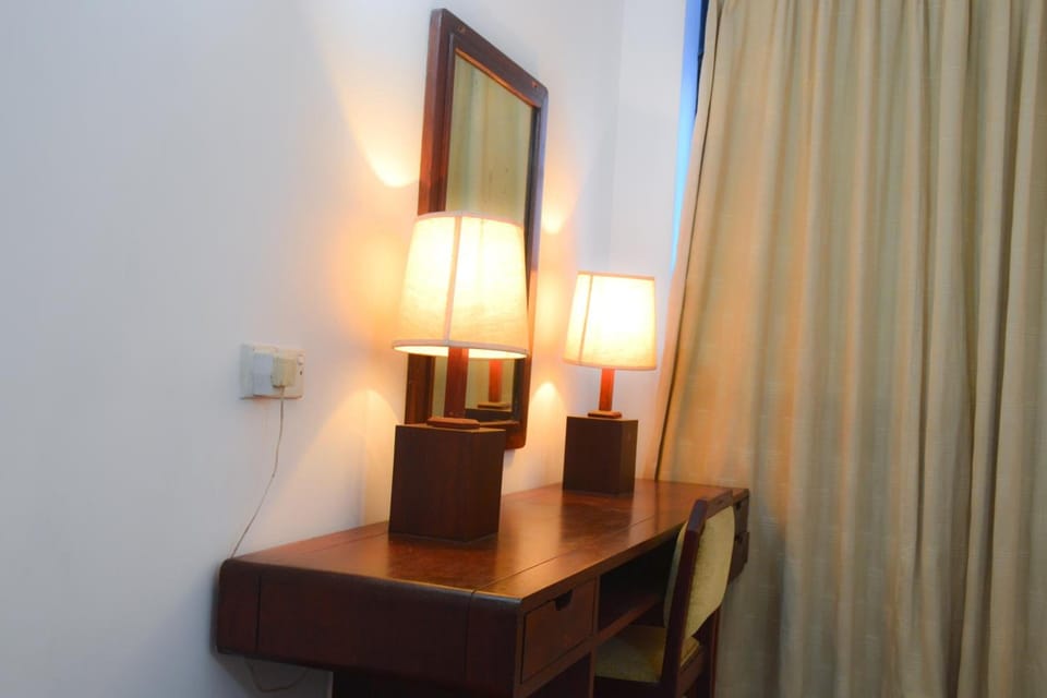 Desk, rollaway beds (surcharge), WiFi (free)