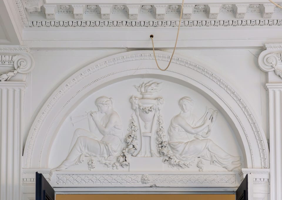 Moulure du plafond 