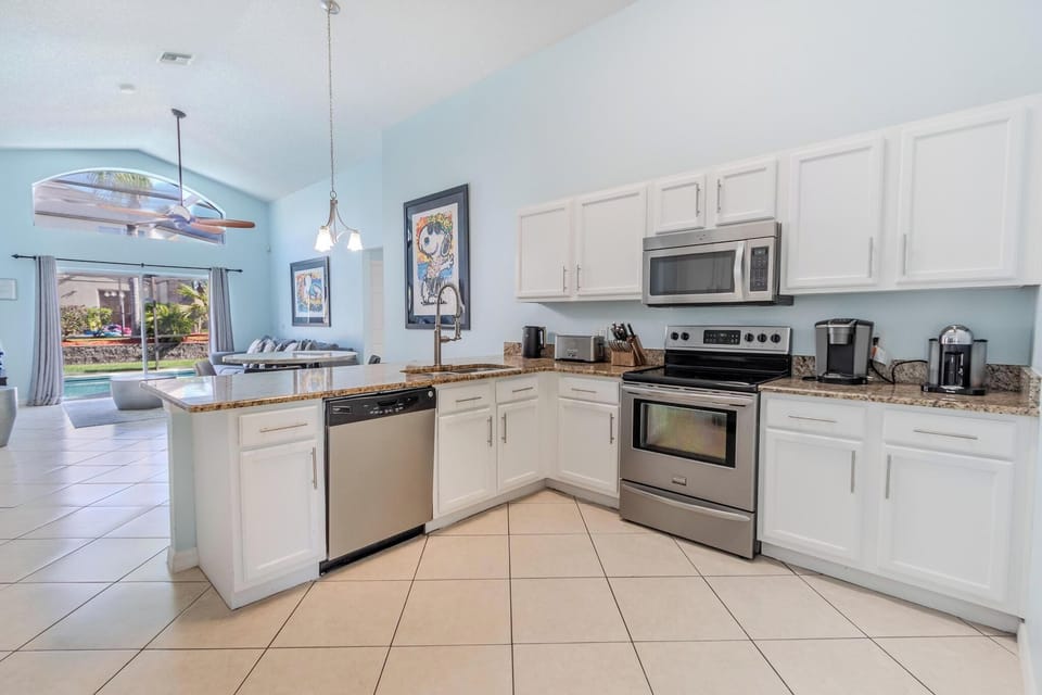 4-bedroom-private-pool-home-lake-berkely-resort-kissimmee-florida-34746