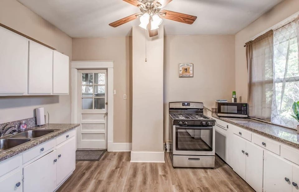 Apartment, Multiple Beds, Patio, Garden View (Avalon Nest Upstairs) | Private kitchen | Coffee/tea maker