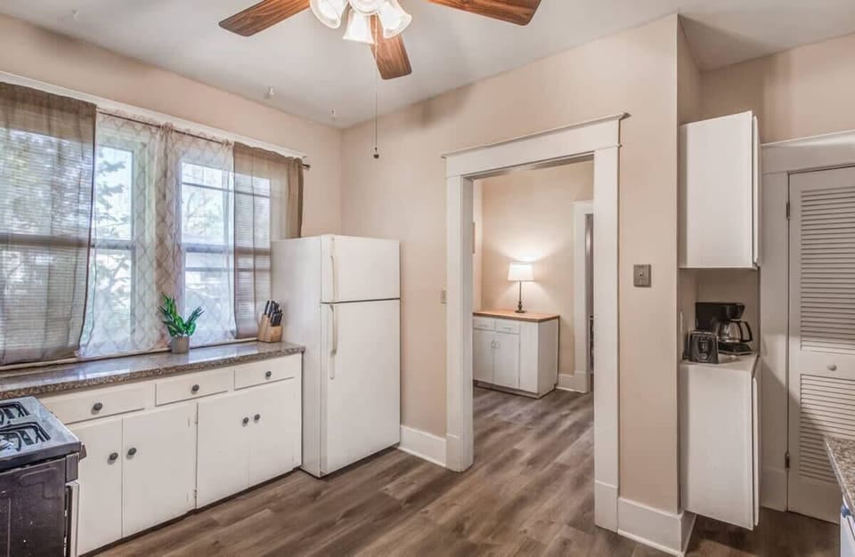 Apartment, Multiple Beds, Patio, Garden View (Avalon Nest Upstairs) | Private kitchen | Coffee/tea maker