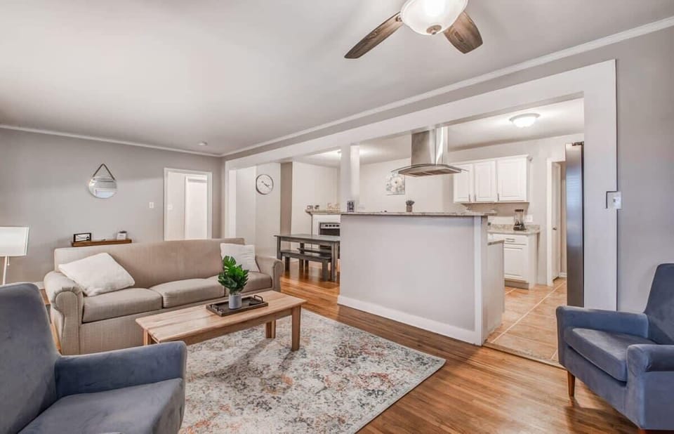 House, Multiple Beds, Patio, Garden View (Flamingo Hideaway) | Living area | Fireplace