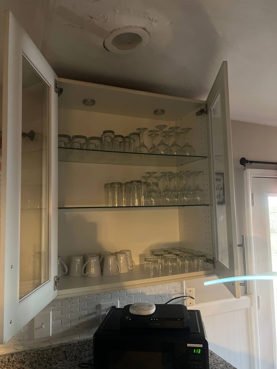 House, Multiple Beds, Patio, Garden View (Quince Cottage) | Private kitchen | Coffee/tea maker
