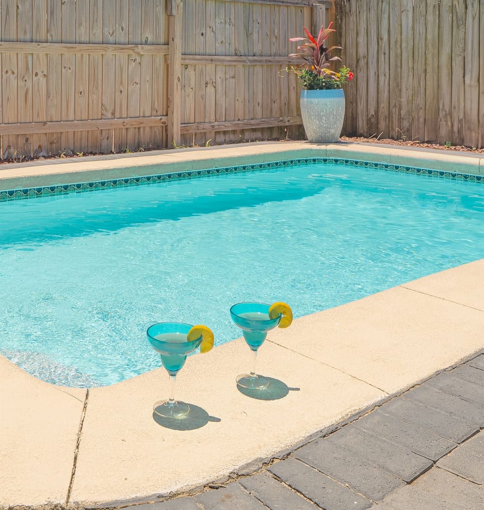 Poolside perfection, served with a twist