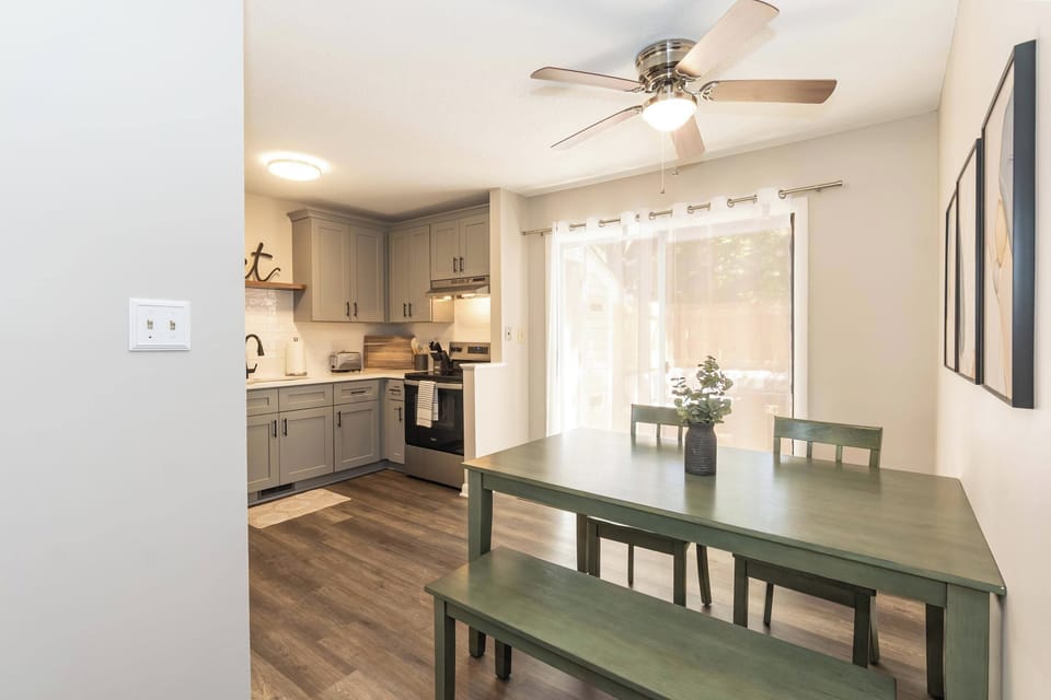 Dining right off the living room