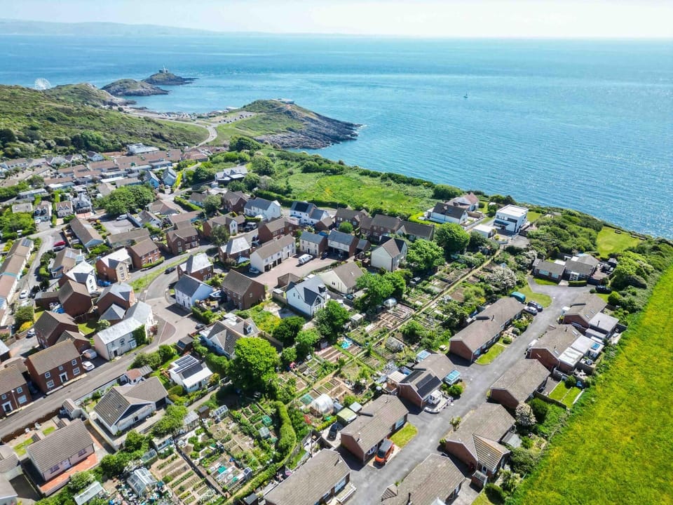 Langcliffe Park - 2 Bedroom Chalet - Mumbles (7759)