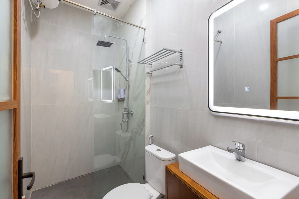 Deluxe Double Room, Balcony | Bathroom | Bidet