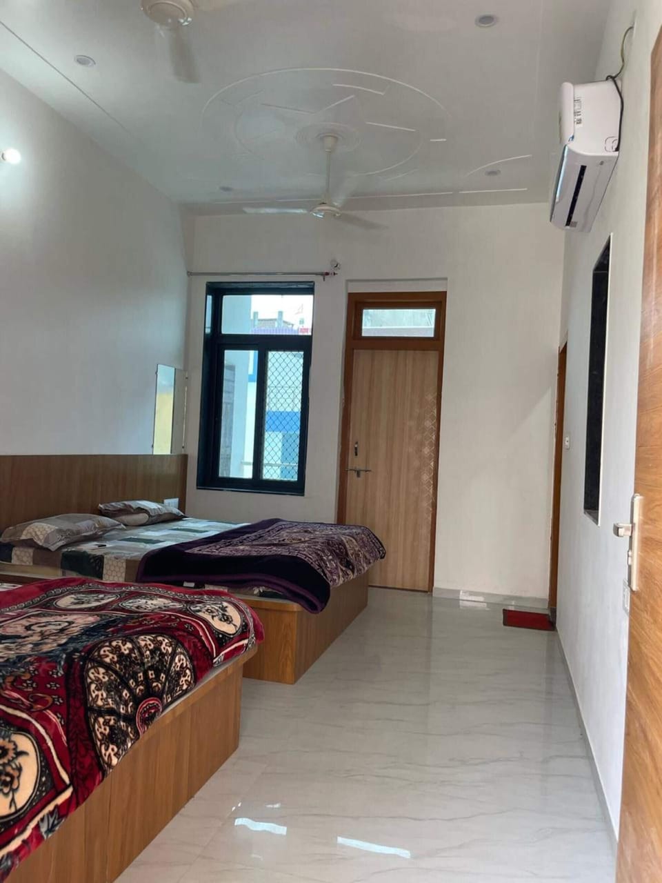 Family Room, Air conditioning | Rollaway beds (surcharge), bed sheets