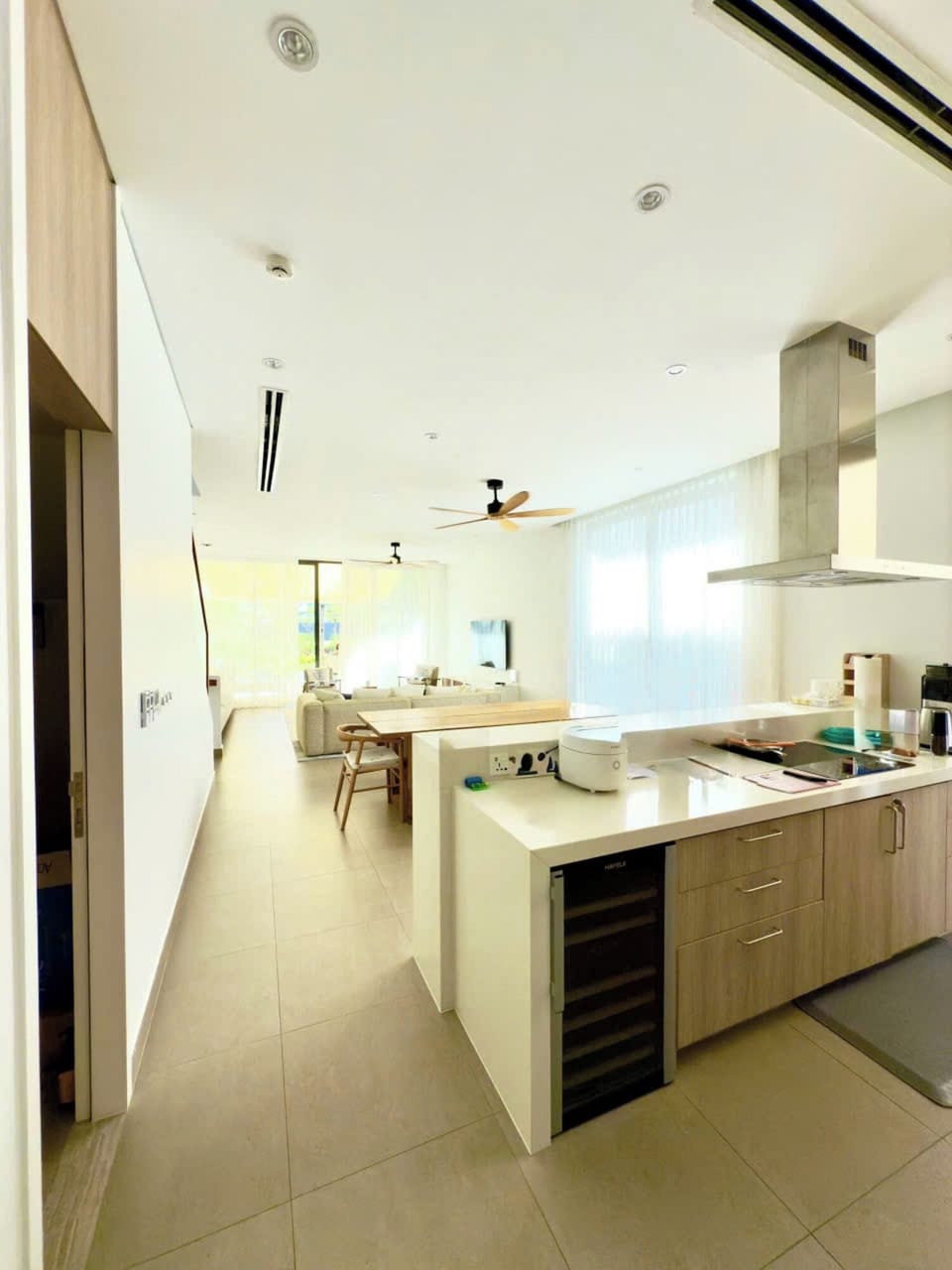 Fridge, microwave, electric kettle, cookware/dishes/utensils