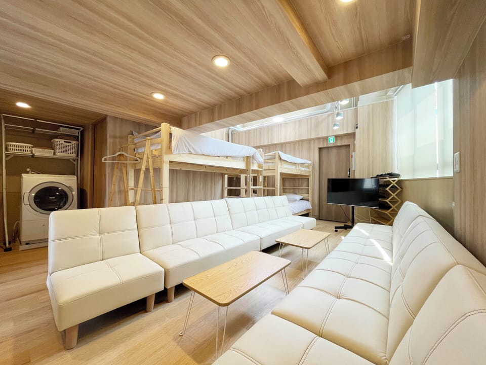 Family Apartment, Non Smoking, Kitchen | Premium bedding, pillowtop beds, desk, laptop workspace