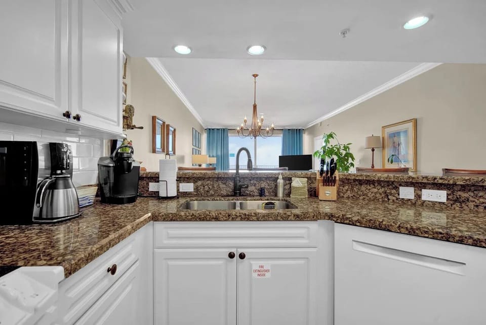 Fully Stocked Kitchen