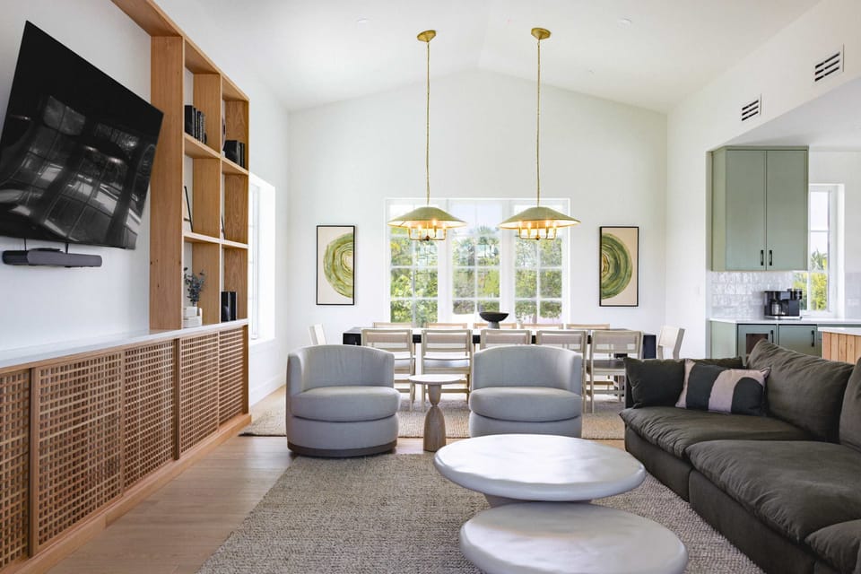 House | 6 bedrooms, high-speed internet