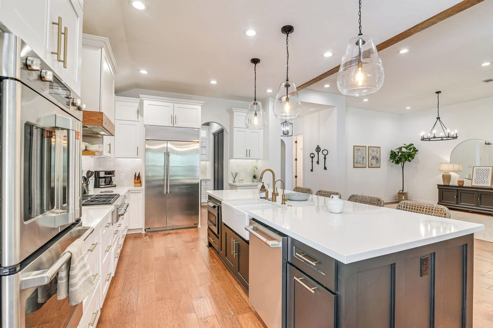 House (5 Bedrooms) | Interior