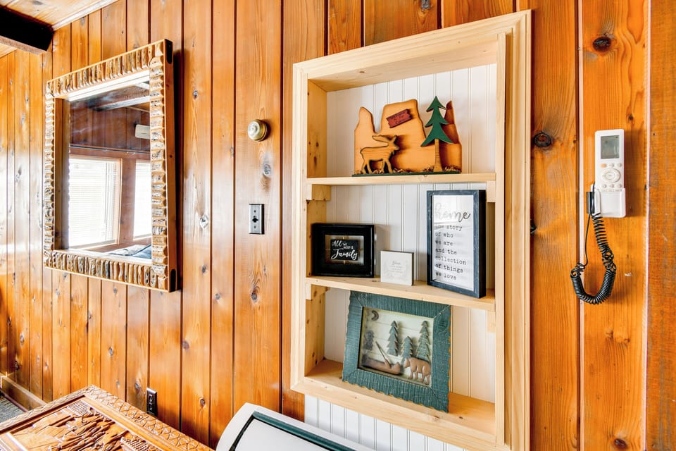 House (2 Bedrooms) | Interior