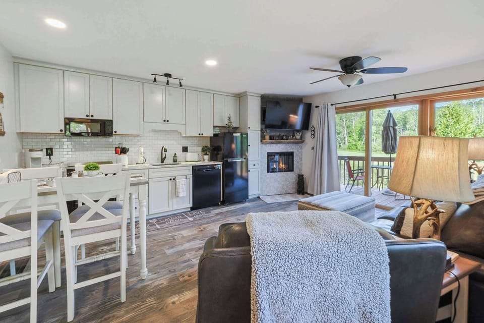 Open kitchen with all the essentials