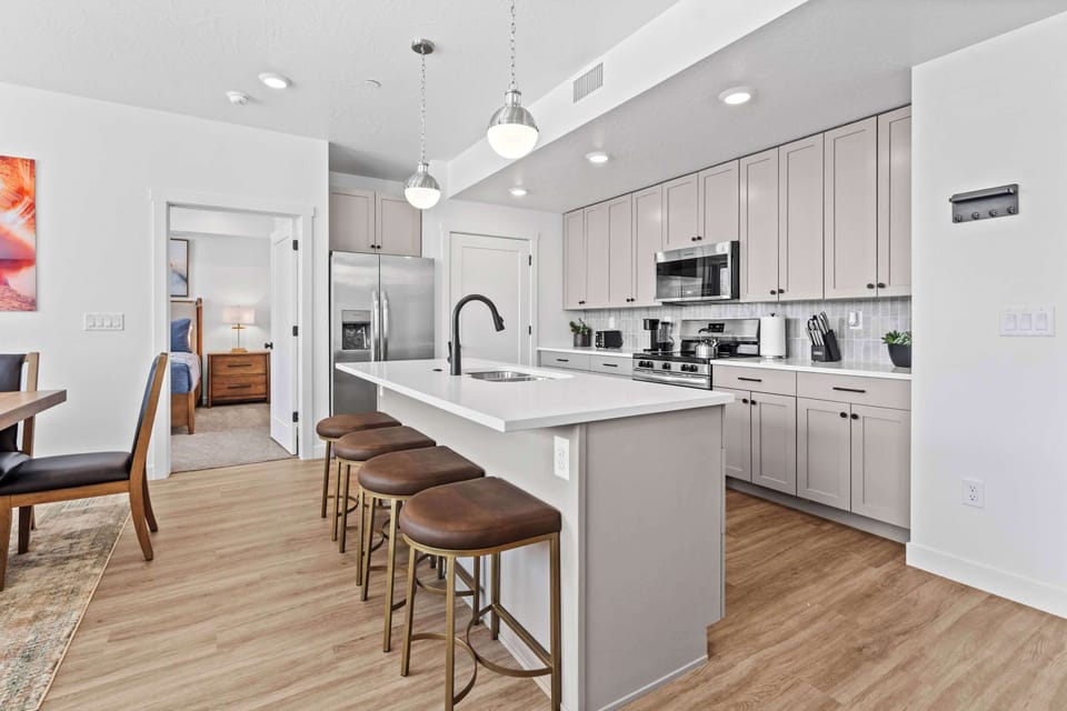 Additional counter seating