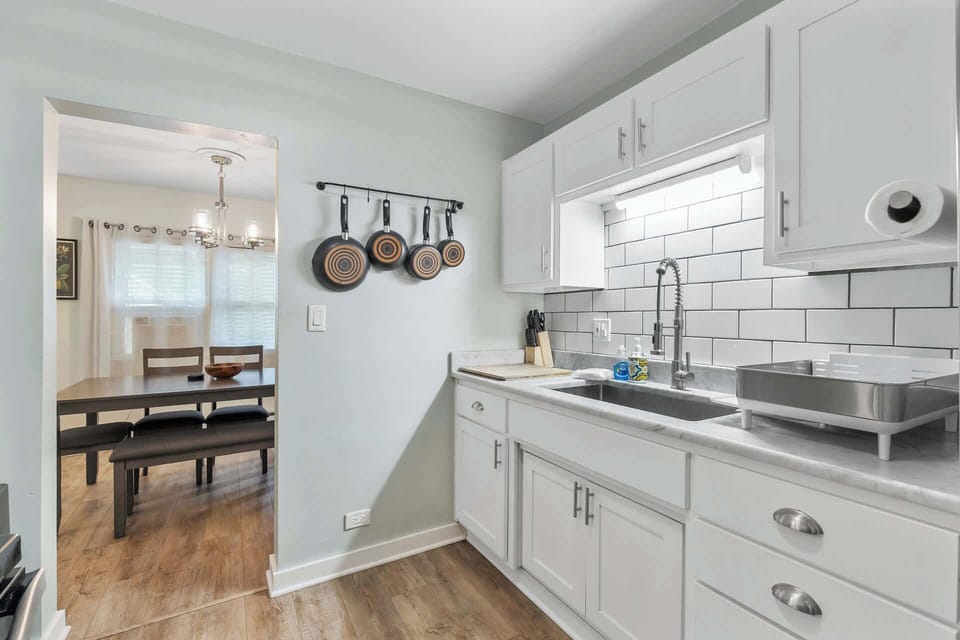 Newly updated Kitchen with Stainless Steal appliances!