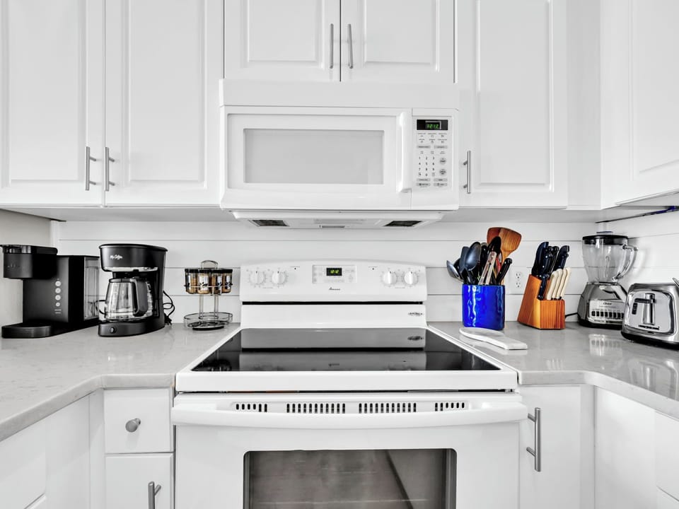 Fully equipped kitchen