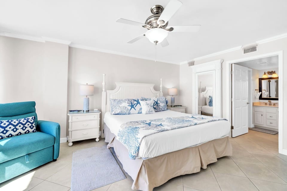 Guest bedroom suite