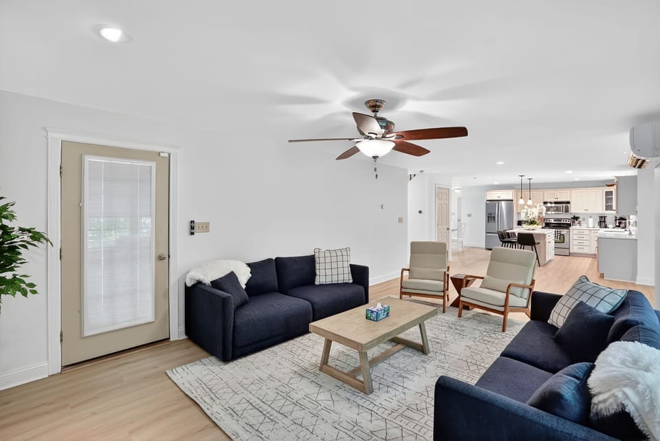 Home Decor, Furniture, Table, Coffee Table, Appliance