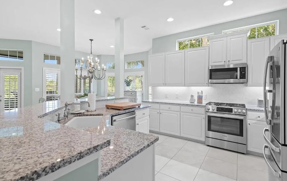 Condo, Multiple Beds (Tivoli by the Sea 5286) | Private kitchen | Oven, toaster