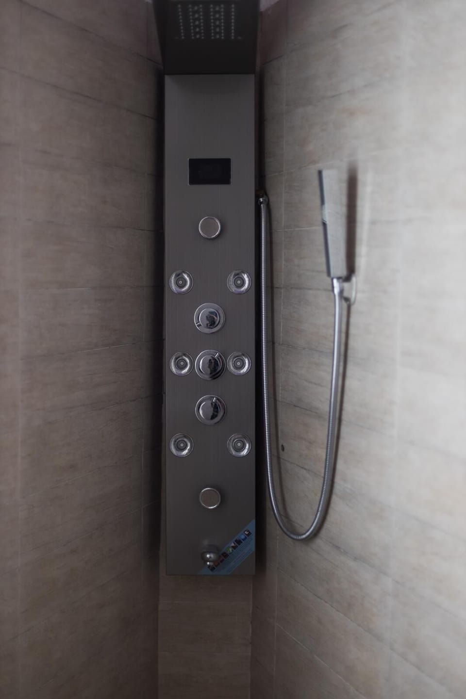 Hand-held showerhead