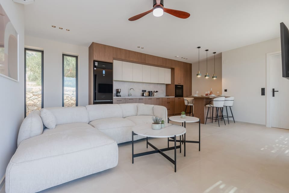 Villa, 2 Bedrooms, Private Pool, Sea View | Living room
