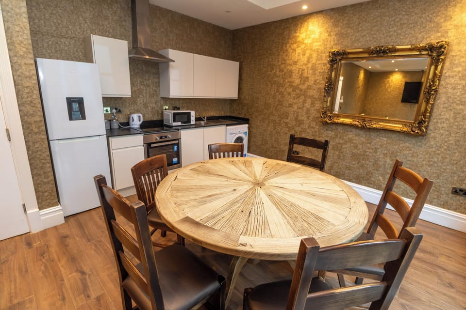 Apartment | Private kitchen | Coffee/tea maker, electric kettle