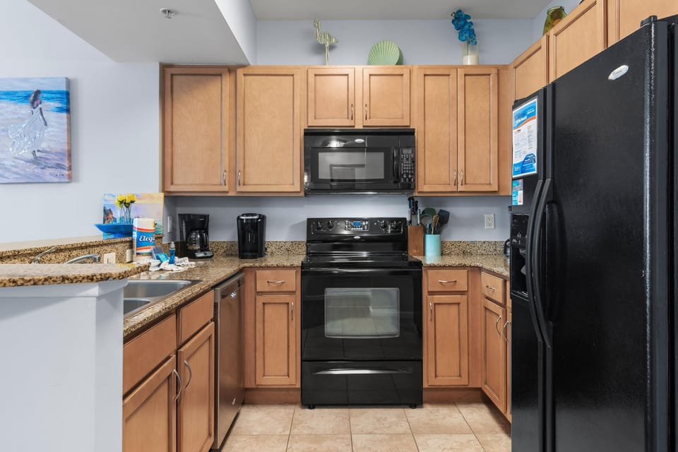 Condo, 1 King Bed with Sofa bed (Palms Resort #1603 Jr. 2BR) | Private kitchen | Oven, toaster