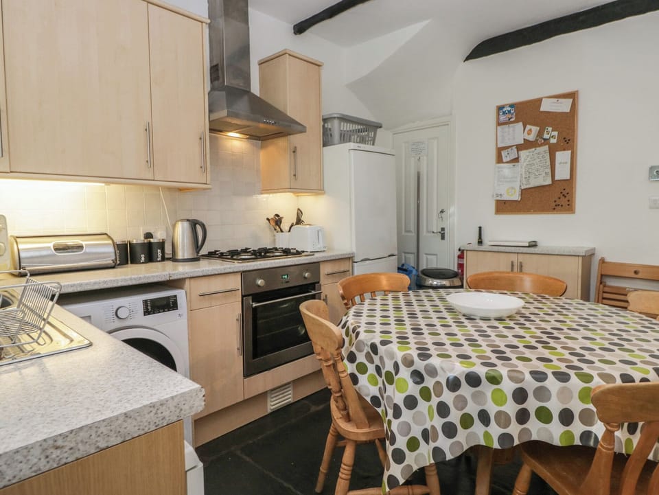 Fridge, microwave, dishwasher, toaster